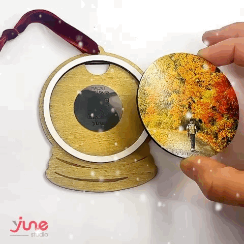 Snow Globe Ornament with Magnetic Photo Tile – Gift Set