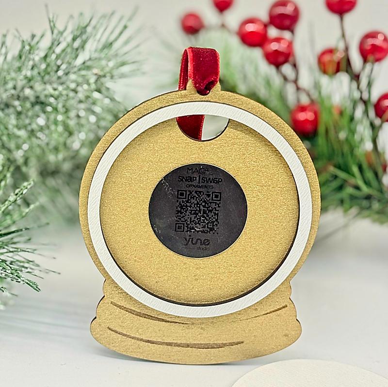 Snow Globe Ornament with Magnetic Photo Tile – Gift Set