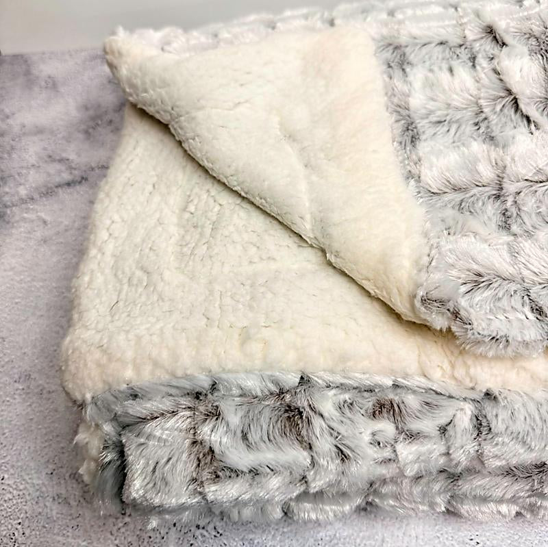Micro-Mink / Sherpa Throw with Engraved Gift Tag