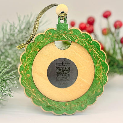 Round Wreath Ornament with Magnetic Photo Tile – Gift Set